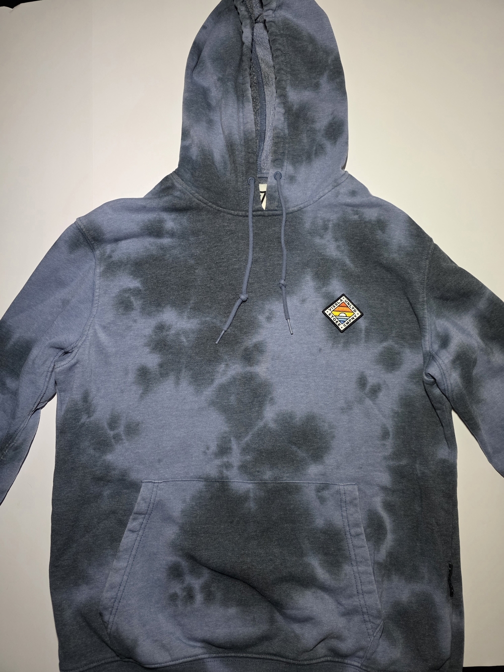 VISSLA Men's Navy and Black Tie-Dye Crewneck Hoodie
